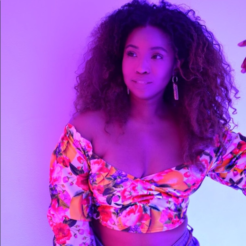 Meet your Posher, Shantell
